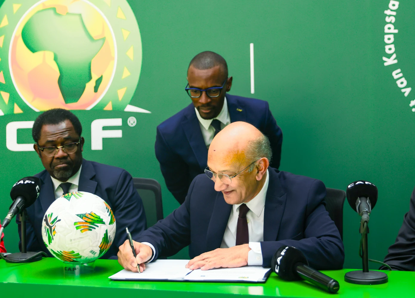 UCT Vice Chancellor signing the MOU between CAF and UCT.